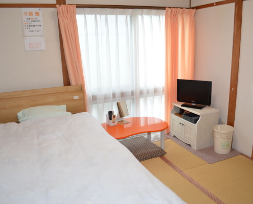 ビジネスINNたけなかはビジネスホテルとは違い、畳の部屋で落ち着きます。ホテル/旅館/民宿